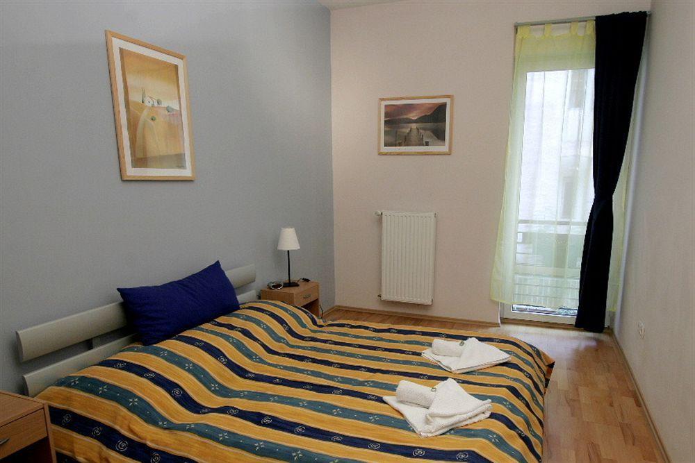 Apartment Elite & *